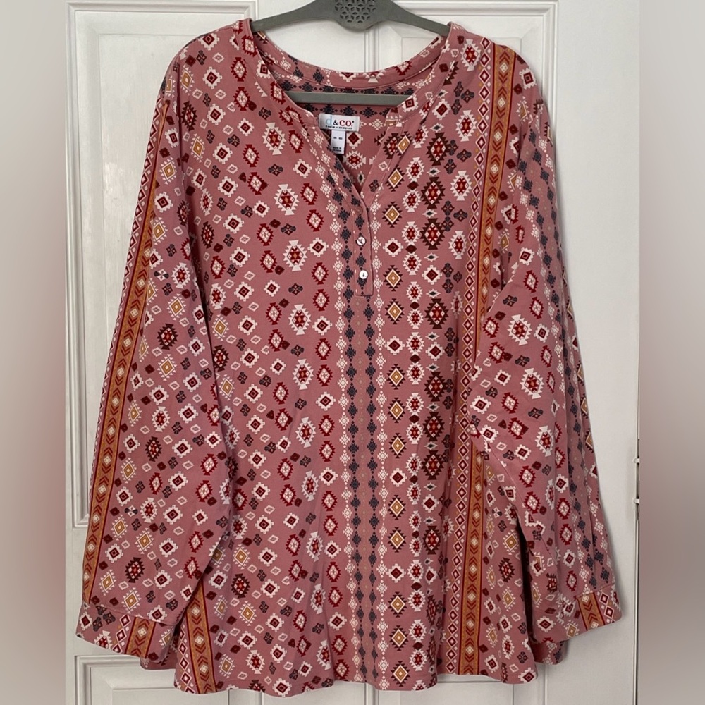 D&co Pink and Red Aztec Women's Geometric Top Button Down Front Detail Size 4X